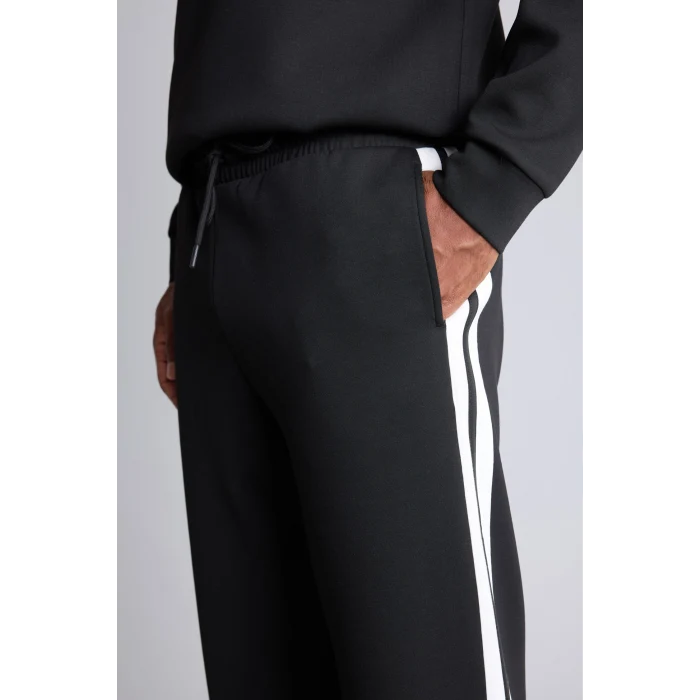 Defacto H8164AXBK81 Siyah Relax Fit Şerit Detaylı Dalgıç Kumaş Jogger Eşofman Altı