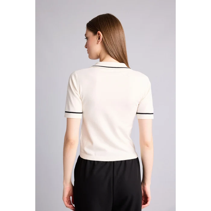 Defacto G9226AXER105 Ekru Ultra Yumuşak Regular Fıt Polo Yaka Kısa Kollu Tişört