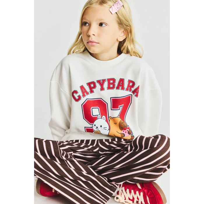 Defacto I8199A8ER105 Ekru Bisiklet Yaka Capybara Baskılı Sweatshirt Kız Çocuk