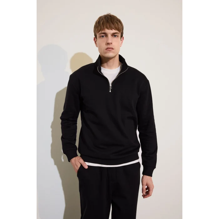 Defacto X7405AZBK81 Siyah Regular Fit Dik Yaka Yarım Fermuarlı Basic Sweatshirt