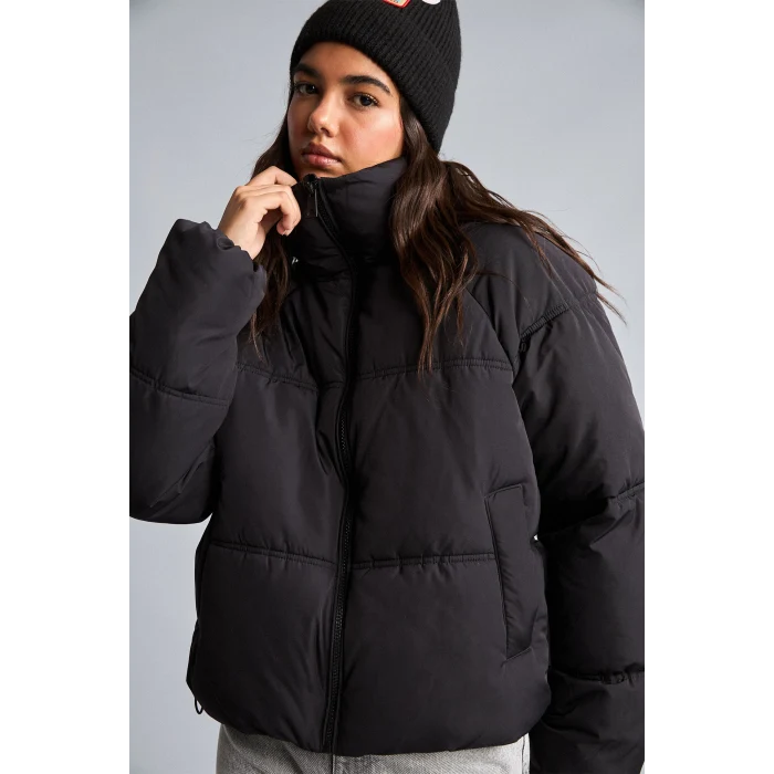 Defacto H3822AXBK81 Siyah Regular Fit Dik Yaka Şişme Mont