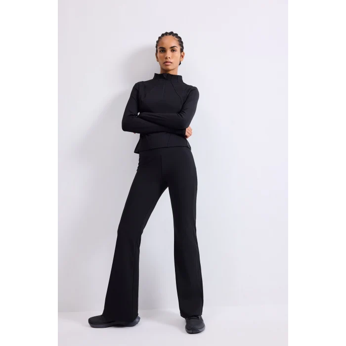 Defacto H5210AXBK81 Siyah Slim Fit Esnek Kumaş Dik Yaka Yarım Fermuarlı Sporcu Uzun Kollu Basic Tişört