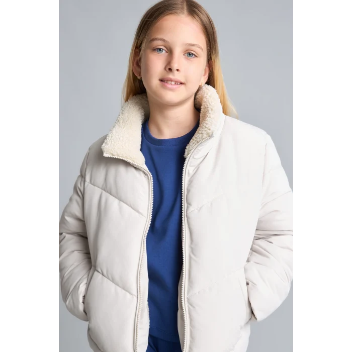 Defacto H8014A8ER37 Ekru Oversize Peluş Yaka İçi Detaylı Kapitone Fermuarlı Şişme Mont Kız Çocuk