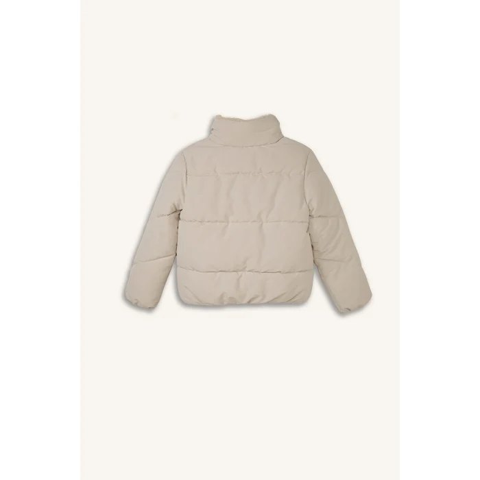 Defacto H8014A8ER37 Ekru Oversize Peluş Yaka İçi Detaylı Kapitone Fermuarlı Şişme Mont Kız Çocuk