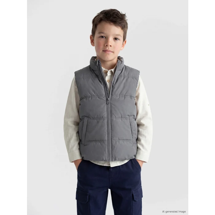 LCW Kids Gri Erkek Çocuk Yelek