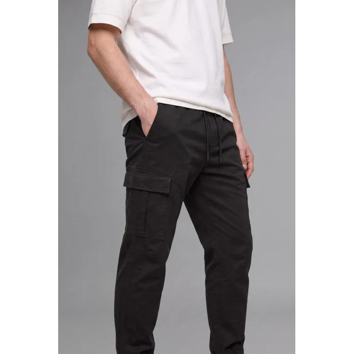 Defacto F4681AXBK81 Siyah Regular Fit Beli Bağcıklı Kargo Cepli Jogger Pantolon