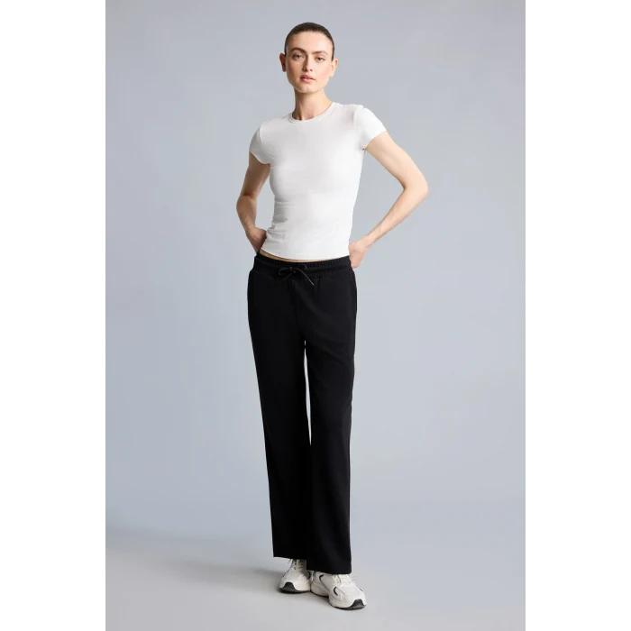 Defacto H7169AXBK81 Siyah Straight Fit Beli Bağcıklı Standart Paça Modal Sporcu Eşofman Altı