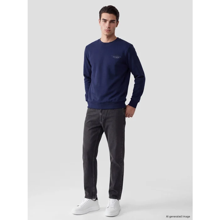 LCWAIKIKI Classic Lacivert Bisiklet Yaka Erkek Kalın Sweatshirt