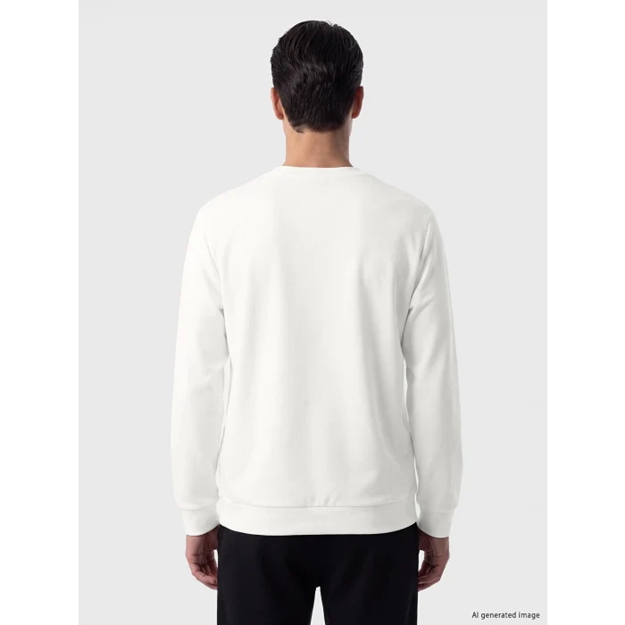 LCWAIKIKI Classic Beyaz Bisiklet Yaka Kabartma Baskılı Erkek Sweatshirt