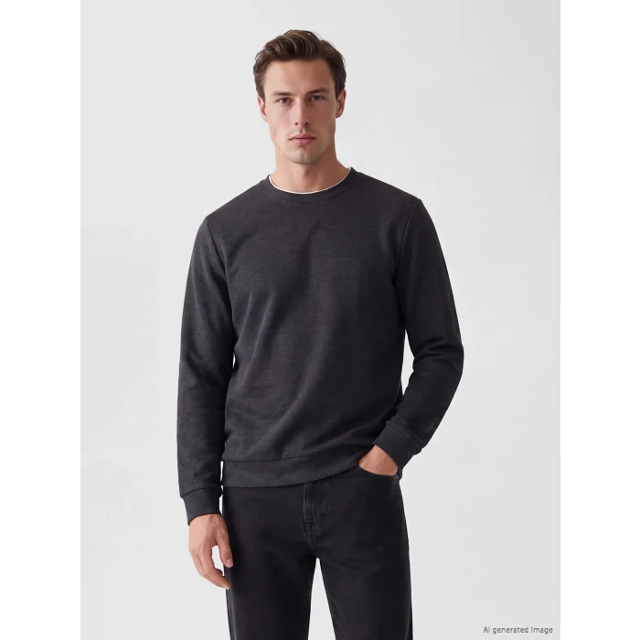 LCWAIKIKI Classic Siyah Bisiklet Yaka Erkek Sweatshirt