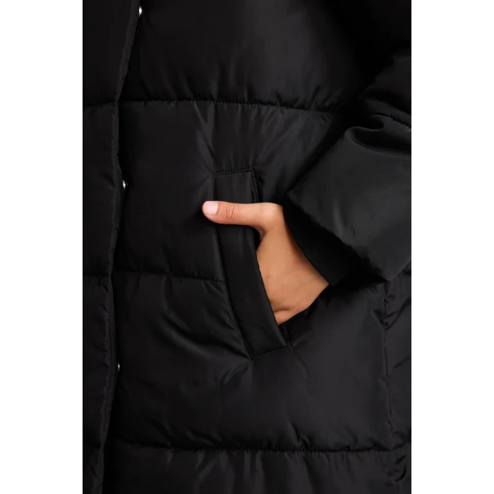Defacto H6145A8BK27 Siyah Kapitone Kanguru Cepli Şişme Kapüşonlu Parka Kız Çocuk