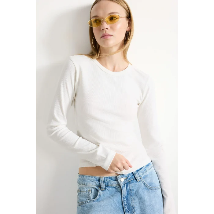 Defacto I4450AXER105 Ekru Slim Fit Bisiklet Yaka Fitilli Kaşkorse Uzun Kollu Basic Tişört
