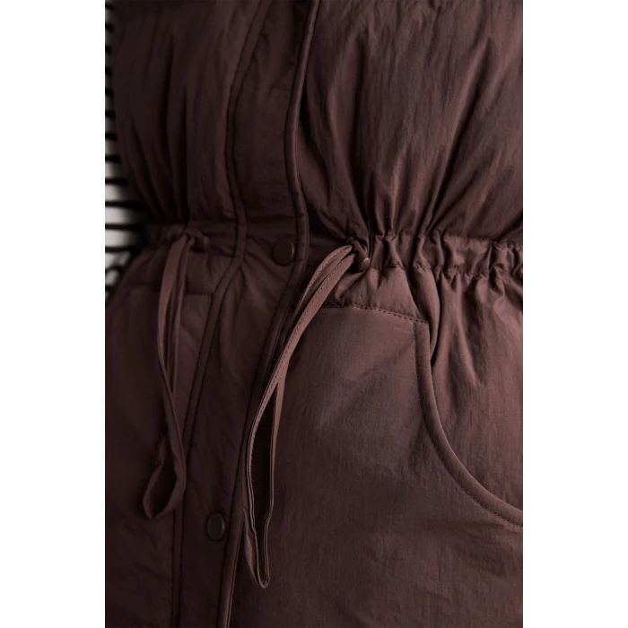Defacto H3078AXBN530 Kahve Regular Fit Beli Bagcikli Kapüşonlu Şişme Yelek