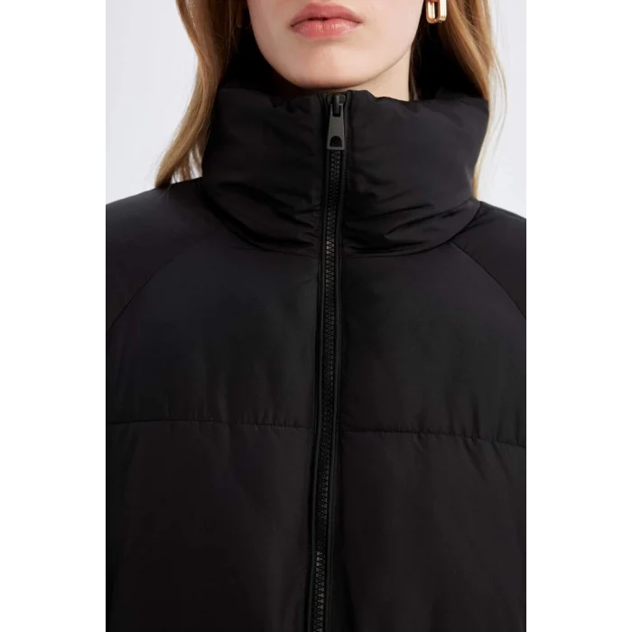 A0613 Su İtici Şişme Mont Dik Yaka Fermuarlı Cepli Kısa