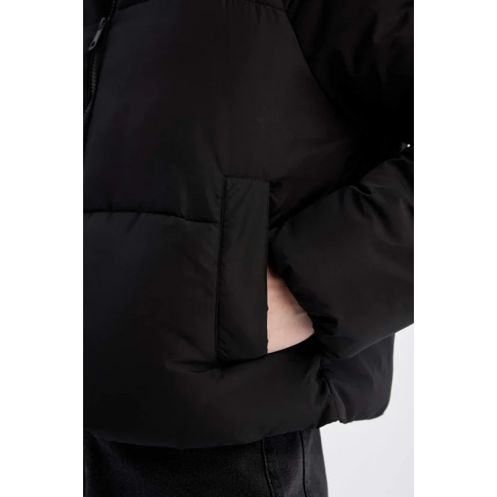 A0613 Su İtici Şişme Mont Dik Yaka Fermuarlı Cepli Kısa