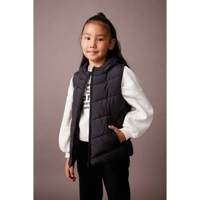 A0818 Kapüşonlu Yelek