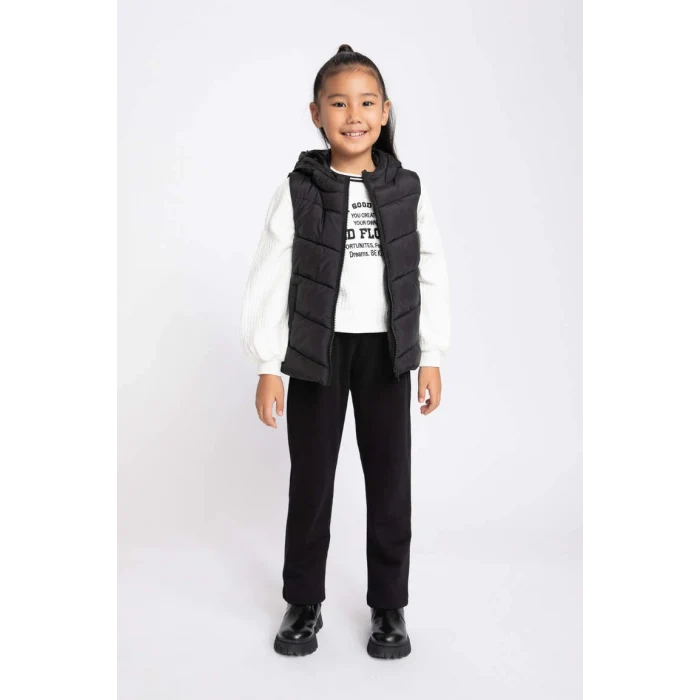 A0818 Kapüşonlu Yelek