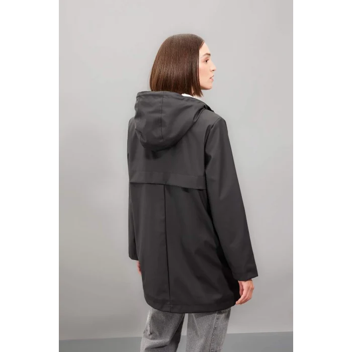 A0982 Su İtici Polar Astarlı Kapüşonlu Fermuarlı Çıtçıtlı Cepli Mevsimlik Suni Deri Uzun Yağmurluk