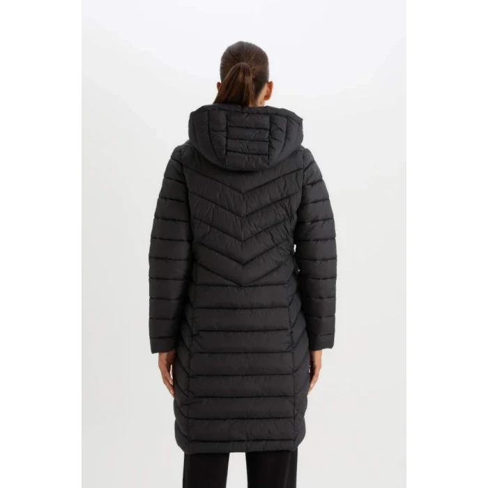 A1556 DeFactoFit Su İtici Uzun Şişme Kapüşonlu Slim Fit Dar Kesim Kapitoneli Fermuarlı Cepli Mont Parka