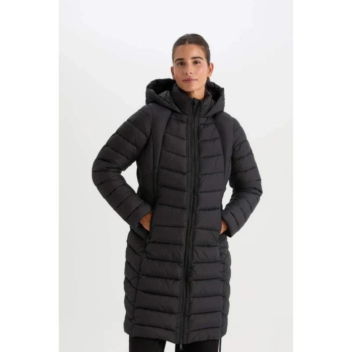 A1556 DeFactoFit Su İtici Uzun Şişme Kapüşonlu Slim Fit Dar Kesim Kapitoneli Fermuarlı Cepli Mont Parka