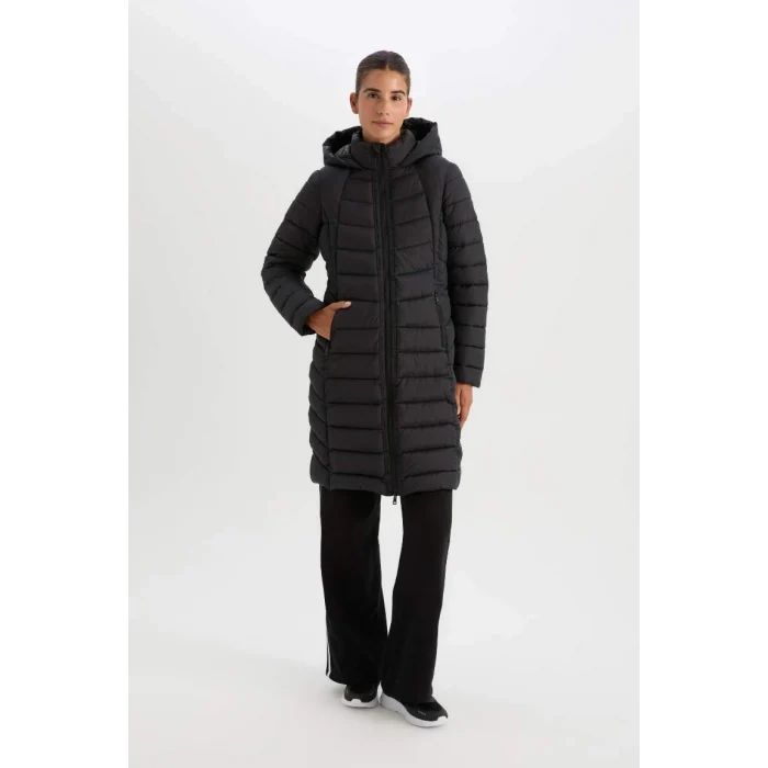 A1556 DeFactoFit Su İtici Uzun Şişme Kapüşonlu Slim Fit Dar Kesim Kapitoneli Fermuarlı Cepli Mont Parka