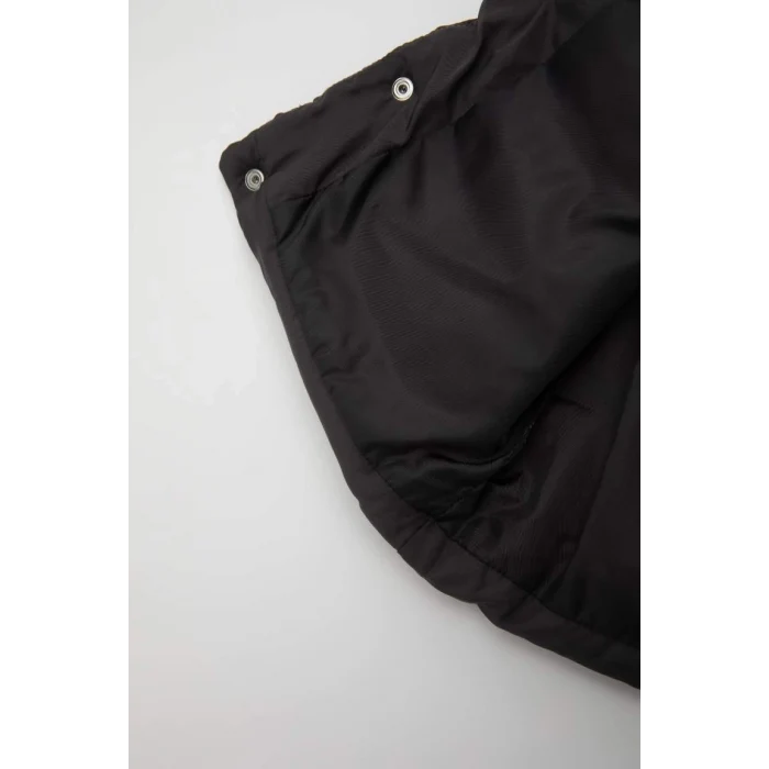 A2813 Dik Yaka Çıtçıt Kapamalı Cepli Şişme Yelek