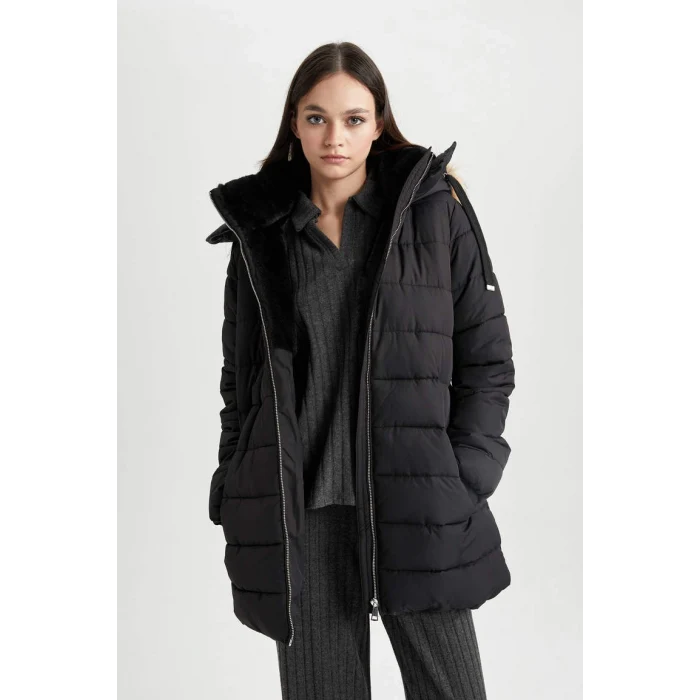 A2969 Su İtici Kapüşonlu Suni Kürklü Mont