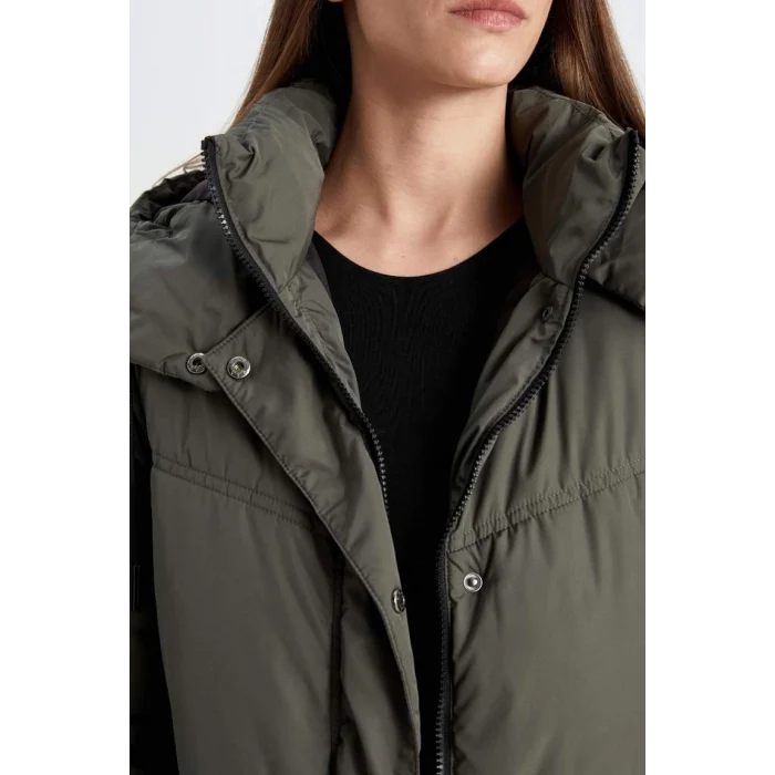 A3201 Su İtici Oversize Geniş Kalıp Fermuar Çıtçıt Kapamalı Cepli Kapüşonlu Şişme Mont Parka