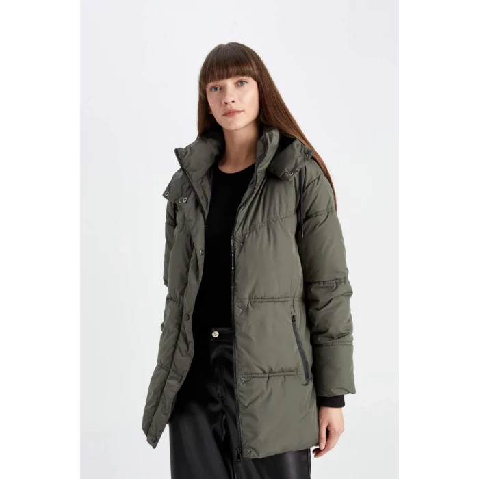 A3201 Su İtici Oversize Geniş Kalıp Fermuar Çıtçıt Kapamalı Cepli Kapüşonlu Şişme Mont Parka