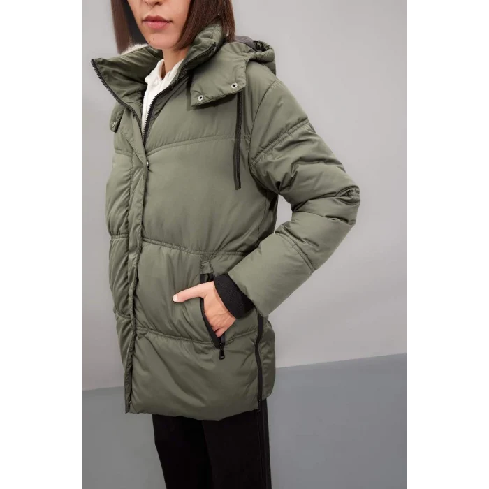 A3201 Su İtici Oversize Geniş Kalıp Fermuar Çıtçıt Kapamalı Cepli Kapüşonlu Şişme Mont Parka