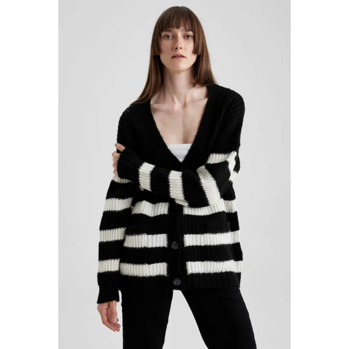 A3853 Oversize Fit Çizgili V Selanik Kumaş Hırka