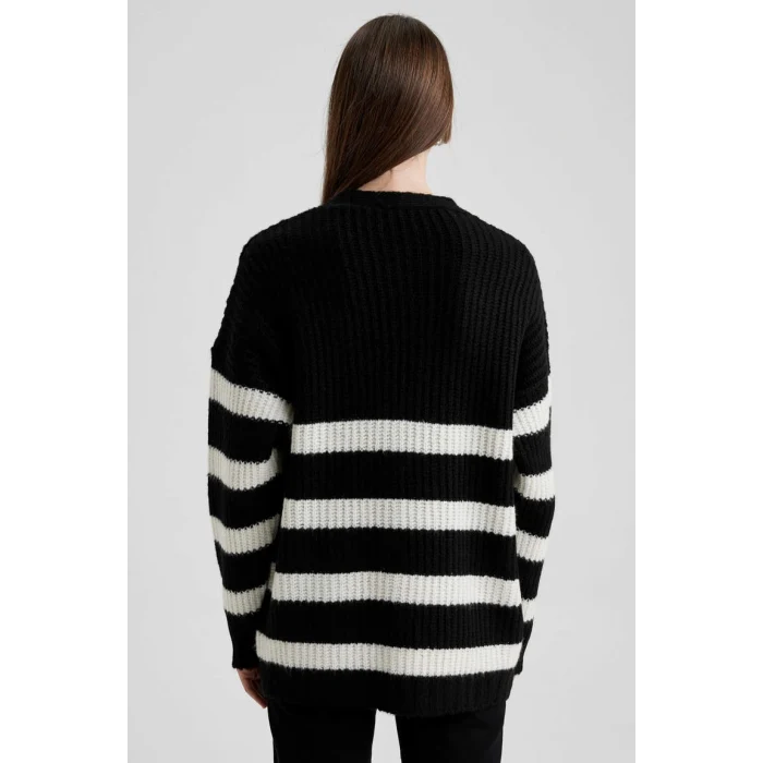 A3853 Oversize Fit Çizgili V Selanik Kumaş Hırka