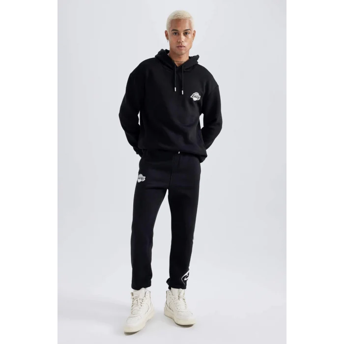 A4114 NBA Los Angeles Lakers Sweat Shirt