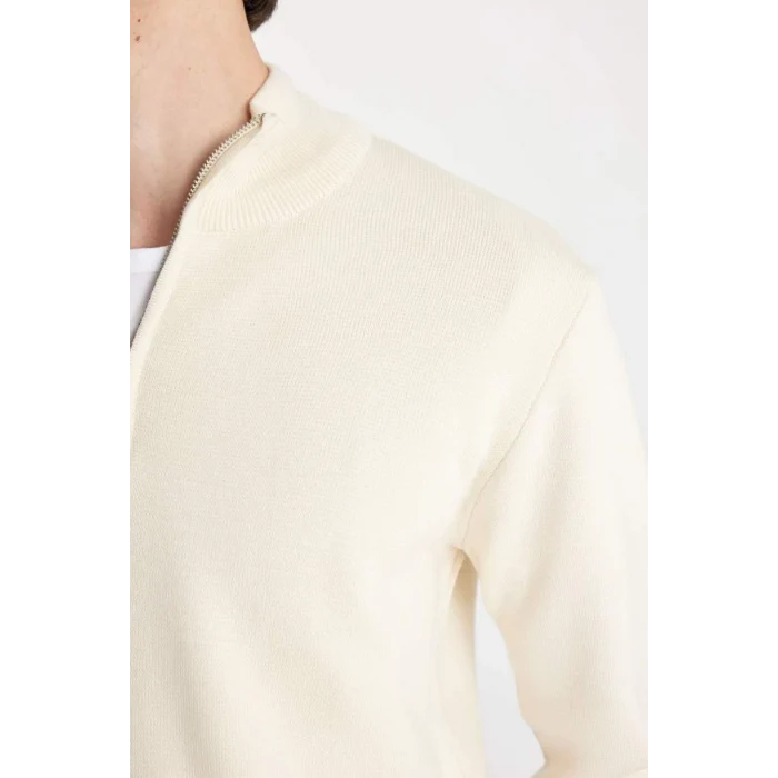 A5184 Standart Fit Normal Kesim Dik Yaka Fermuarlı Basic Düz Triko Kazak