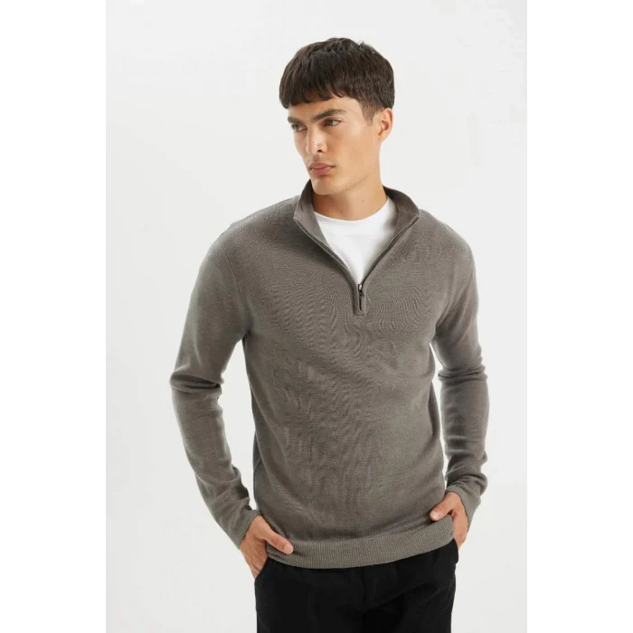 A5184 Standart Fit Normal Kesim Dik Yaka Fermuarlı Basic Düz Triko Kazak