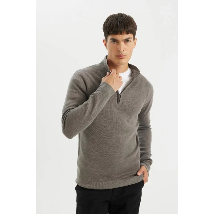 A5184 Standart Fit Normal Kesim Dik Yaka Fermuarlı Basic Düz Triko Kazak