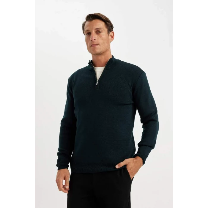 A5184 Standart Fit Normal Kesim Dik Yaka Fermuarlı Basic Düz Triko Kazak