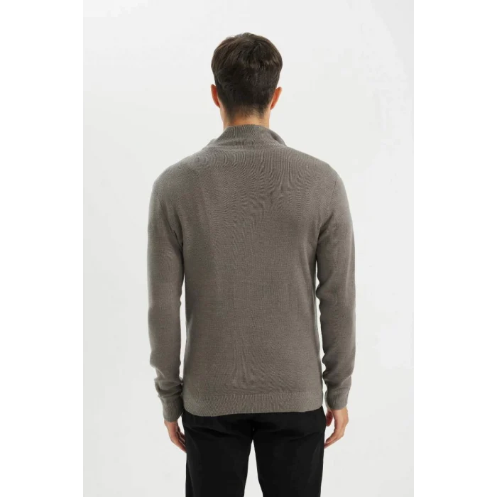 A5184 Standart Fit Normal Kesim Dik Yaka Fermuarlı Basic Düz Triko Kazak