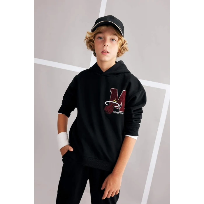 A5532 NBA Miami Heat Oversize Fit Sweat Shirt