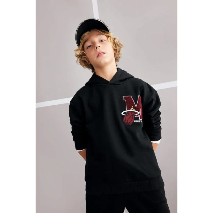 A5532 NBA Miami Heat Oversize Fit Sweat Shirt