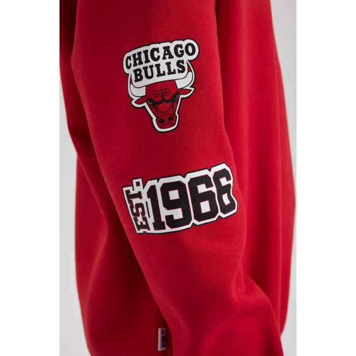 A7269 NBA Chicago Bulls Boxy Fit Sweat Shirt