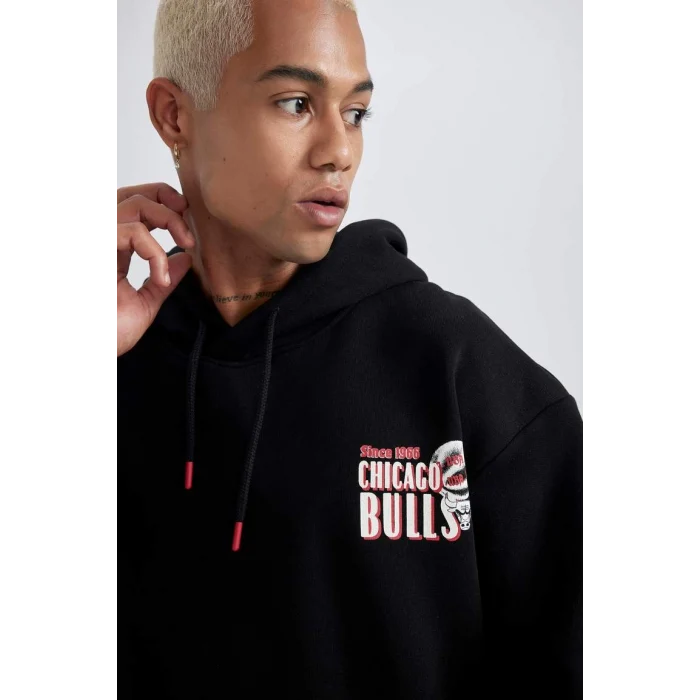 A7271 NBA Chicago Bulls Boxy Fit Sweat Shirt