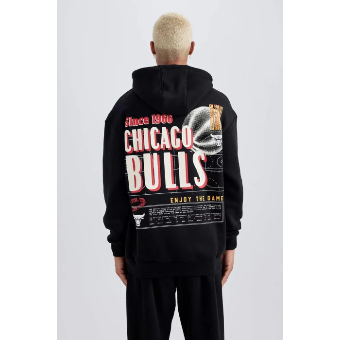 A7271 NBA Chicago Bulls Boxy Fit Sweat Shirt