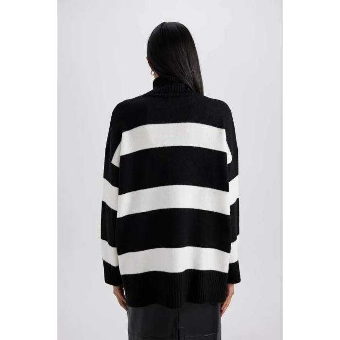 A8595 Relax Fit Çizgili Balıkçı Yaka Tunik