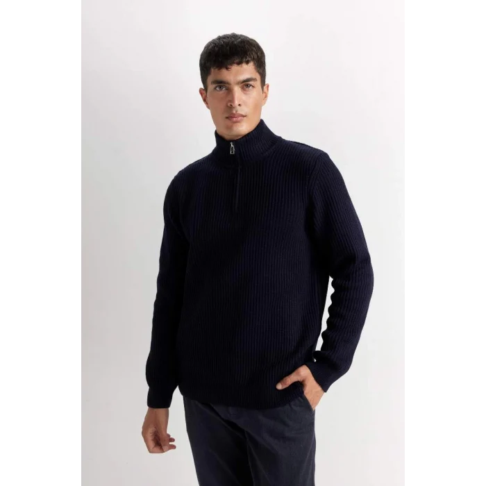 B0578 Lacivert Standart Fit Normal Kesim Bato Yaka Fermuarlı Basic Düz Triko Kazak