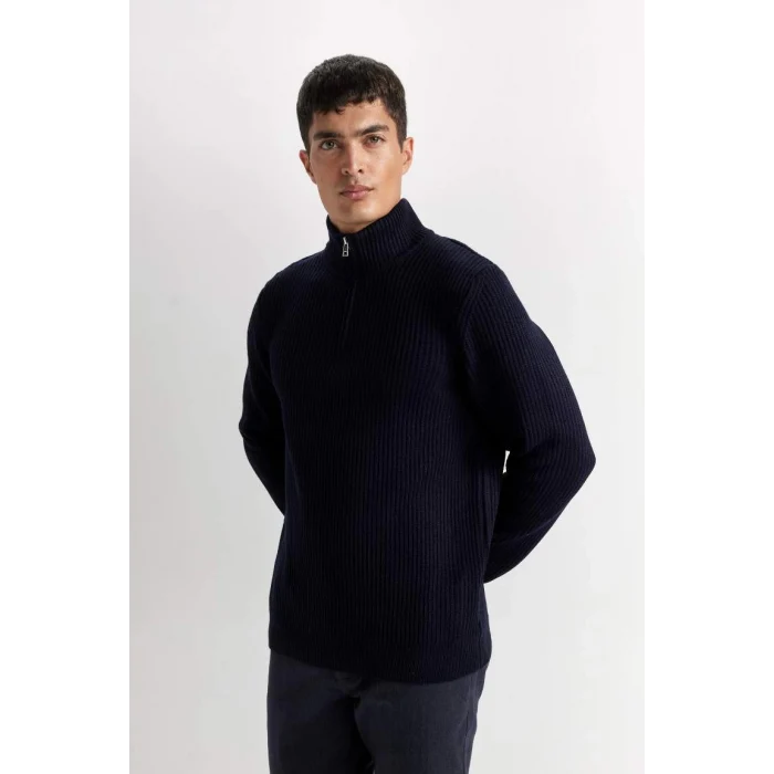 B0578 Lacivert Standart Fit Normal Kesim Bato Yaka Fermuarlı Basic Düz Triko Kazak