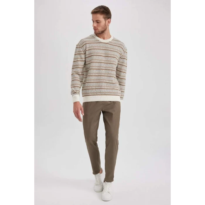 B1448 Standart Fit Normal Kesim Desenli Bisiklet Yaka Triko Kazak