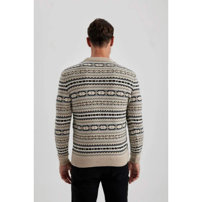 B1893 Standart Fit Normal Kesim Desenli Bisiklet Yaka Triko Kazak