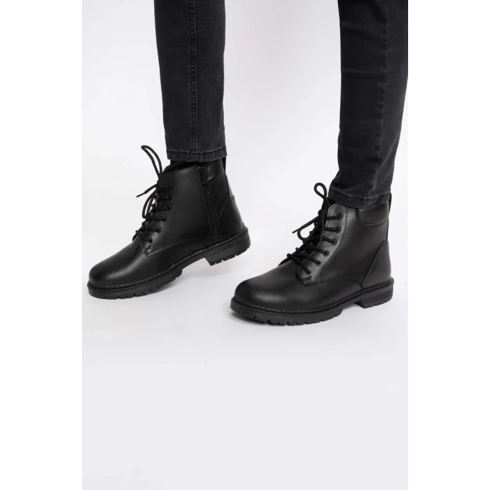 B2633 Düz Taban Suni Deri Bot