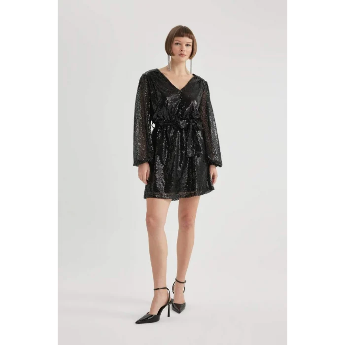 B6674 Kalp Yaka Payetli Kumaş Uzun Kollu Mini Elbise